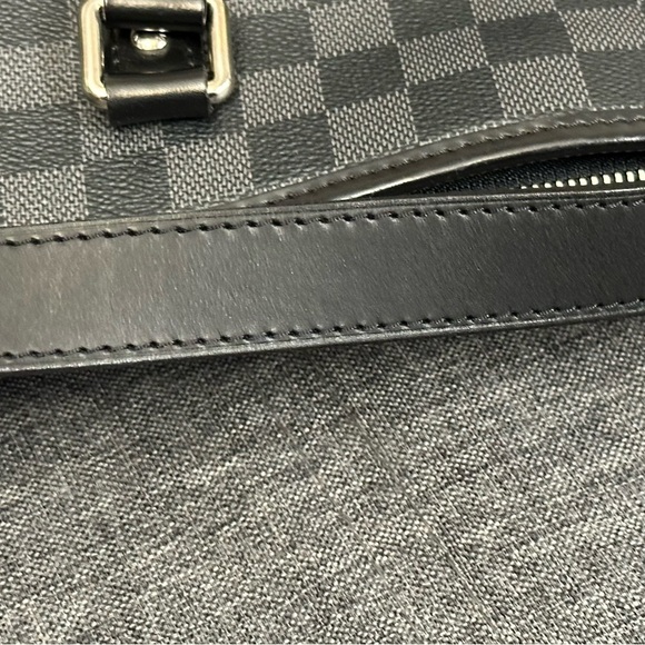 Authentic LV - Picture 9 of 10